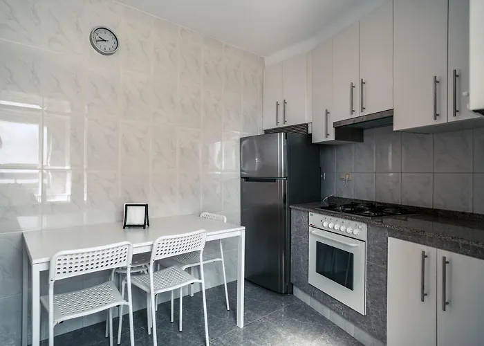 Casa En Con Preciosas Vistas Al Mar ムロス